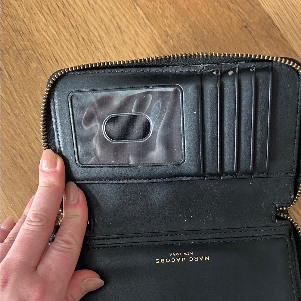 Marc Jacobs Black Leather Wallet - Picture 4 of 6